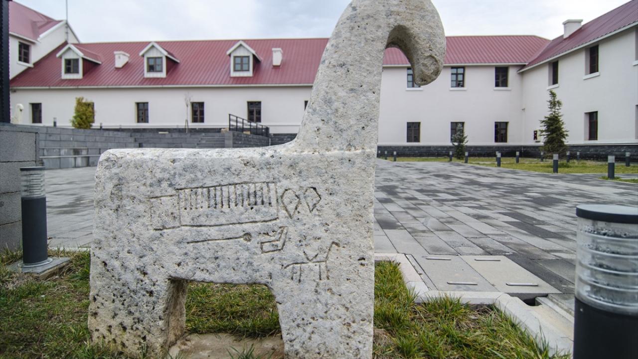 "Koç ve at başlı mezar taşlarının korunması için envanterlerini yapıyoruz"