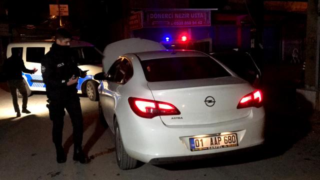 Çalıntı otomobille kaçmaya çalışanlar yakalandı