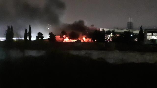 Bakır fabrikasında yangın