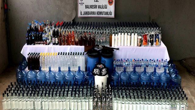 Balıkesirde Jandarmadan kaçak içki operasyonu