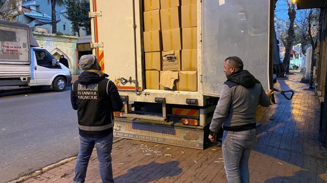 İstanbulda 6 milyon 400 bin kaçak makaron ele geçirildi