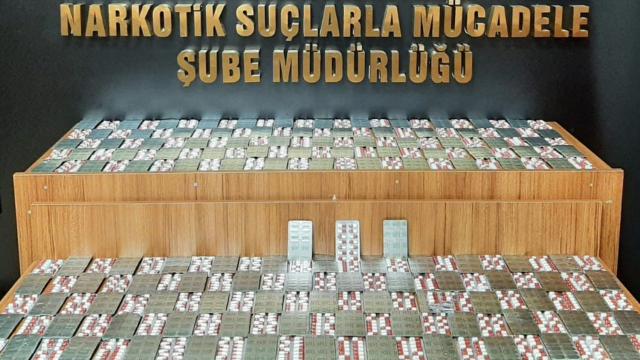 Yolcu otobüsünde 3 bin 365 uyuşturucu hap ele geçirildi