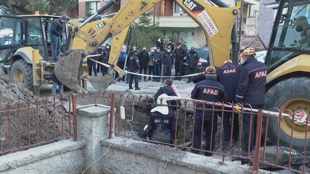 Keçiörende yol çalışmasında göçük