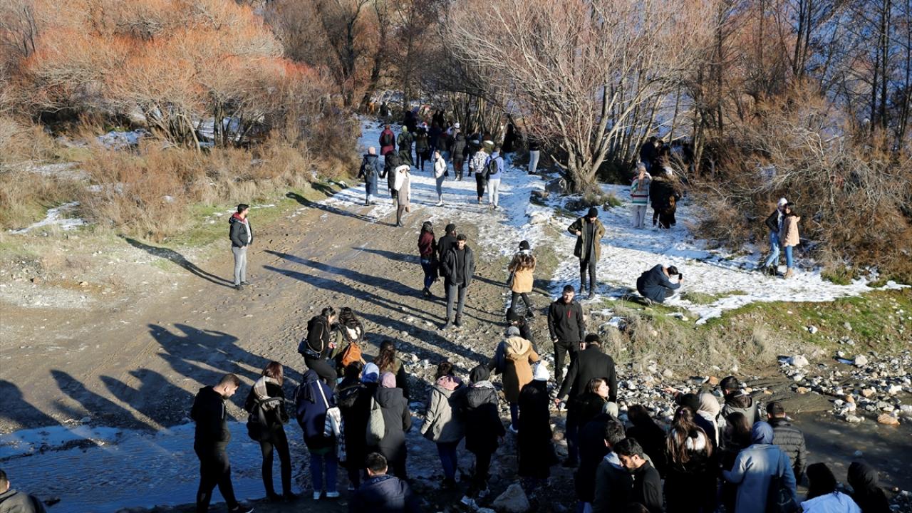 "Her bir üniversiteli arkadaşımız birer medeniyet elçisi olacak"