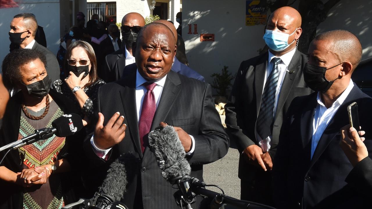 COVID-19 nedeniyle cenaze törenine kısıtlı katılım olacak