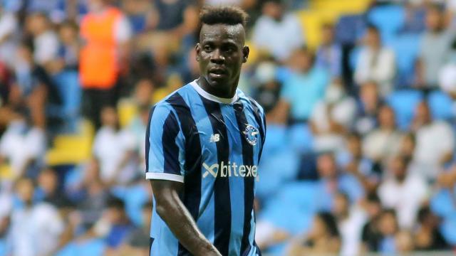Adana Demirsporda Mario Balotelli göz dolduruyor