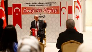 KKTC Cumhurbaşkanı Tatar Kırşehir'de gençlerle bir araya geldi