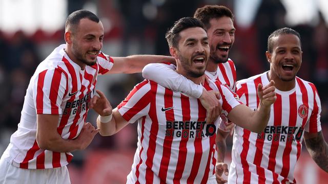 Spor Toto 1. Ligde ilk devrenin lideri Ümraniyespor