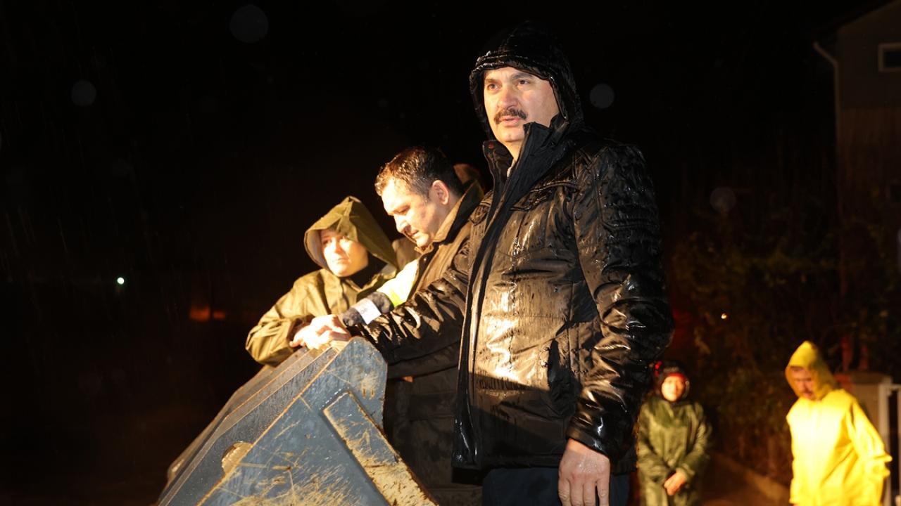 Vatandaşlar güvenli bölgeye alındı