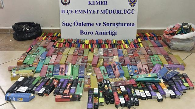 Antalyada 2 bin 376 elektronik sigara ele geçirildi