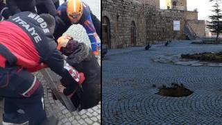 Kaleyi gezen kadın definecilerin üzerine düştü