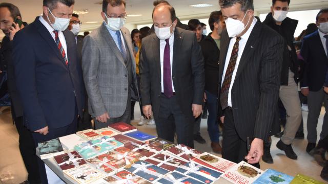 Şırnak Kitap Fuarını 5 günde 2 bin 500 kişi ziyaret etti