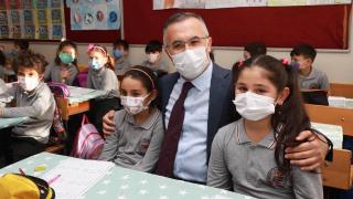 "Vali" vaadiyle sınıf başkanı seçilen öğrenciye Vali Çeber'den ziyaret