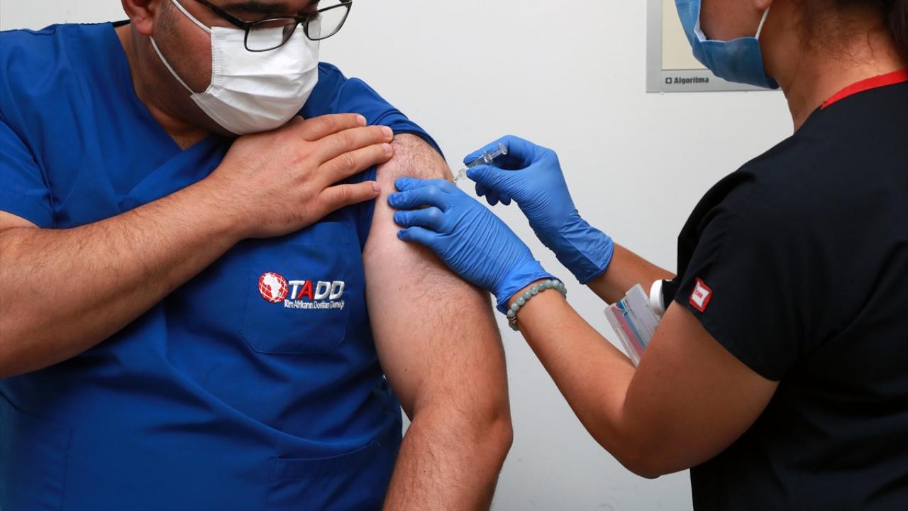 Gevşetilen COVID-19 tedbirleri tekrar gündemde