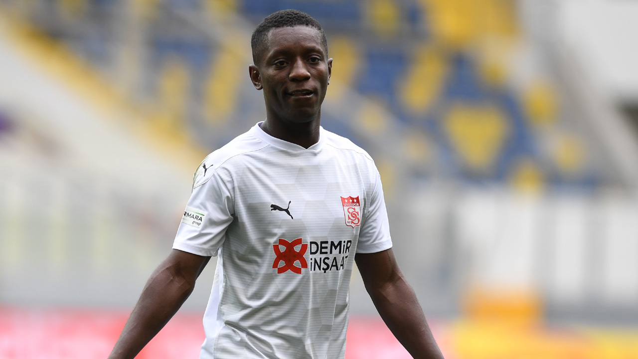 Demir Grup Sivasspor - Max Gradel / Fildişi Sahili
