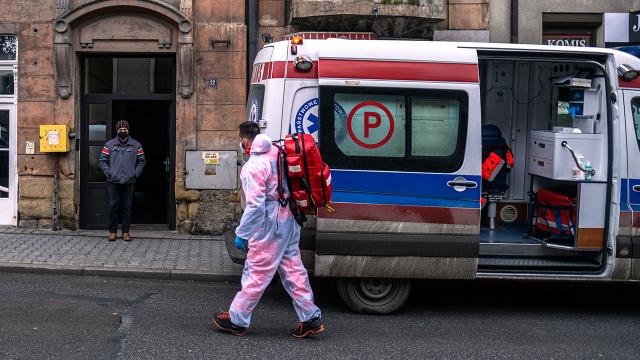 Polonya 2. Dünya Savaşından sonraki en büyük kaybı yaşadı