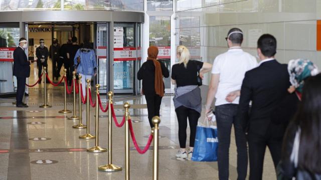 AVMlere bu yıl deneyim ve düşük fiyat için gideceğiz