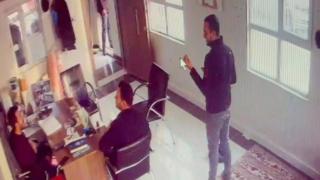 Yorgun mermiden kıl payı kurtuldu