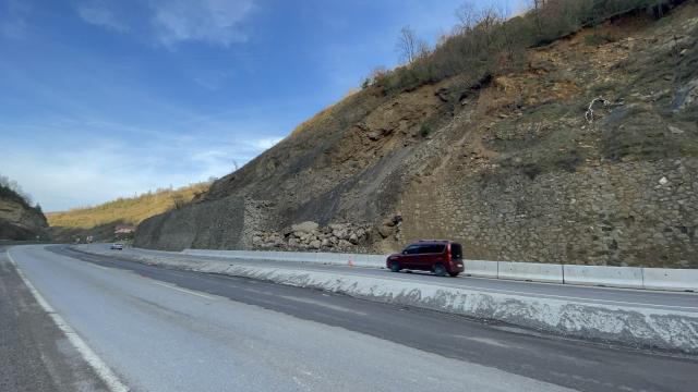 Zonguldakta kapanan yol ulaşıma açıldı