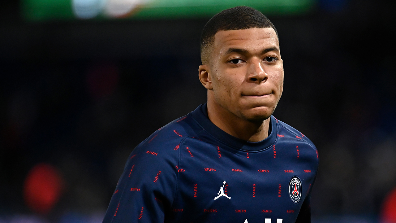 Kylian Mbappe - Paris Saint-Germain, Fransa