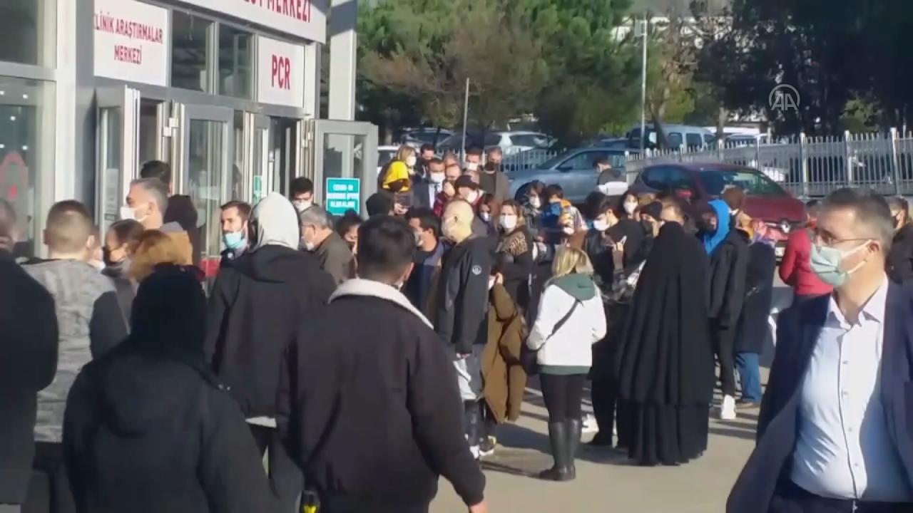 "Omicron varyantı çok hızlı bulaşıyor"