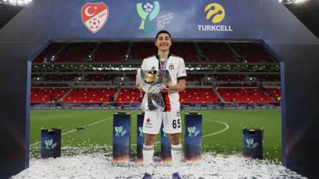 Beşiktaşta genç oyuncusu Emirhan İlkhan göz doldurdu