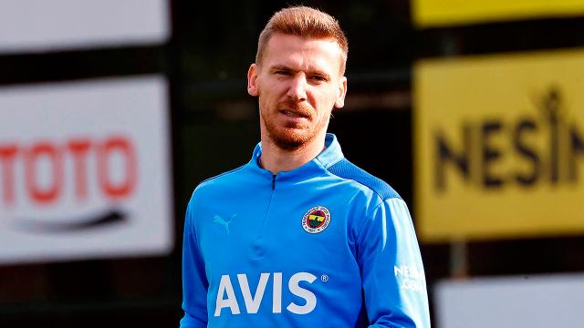 Fenerbahçede Serdar Azizin sözleşmesini uzatacak