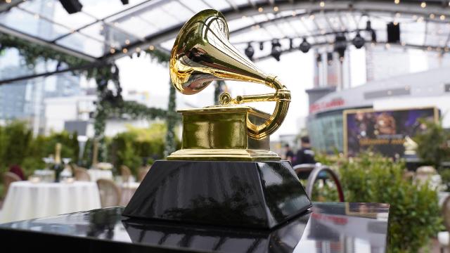 Grammy Ödül Töreni ertelendi