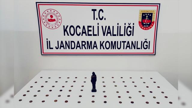Tarihi eser kaçakçıları Jandarmaya yakalandı