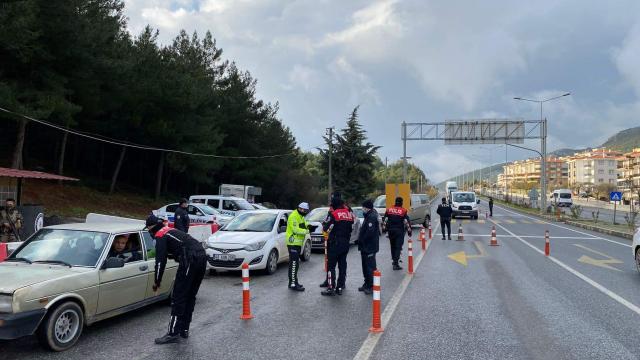 Muğlada trafik ve asayiş denetimi yapıldı