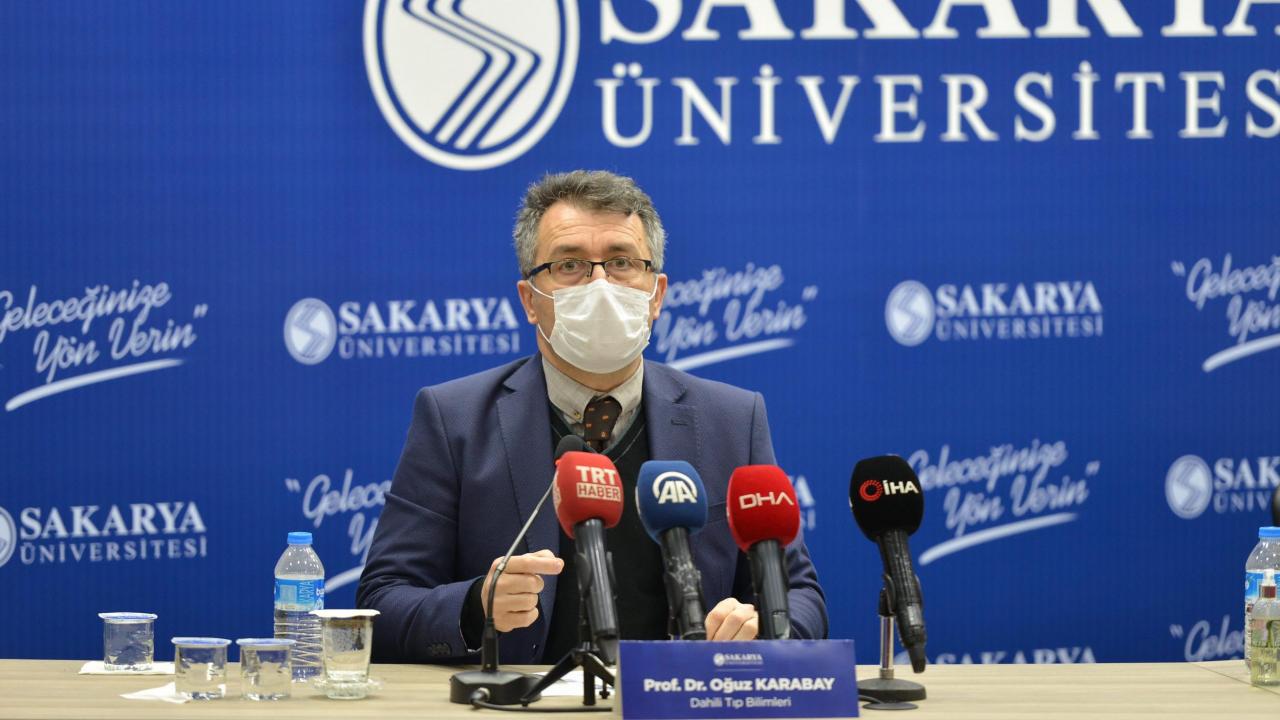 Omicron yaşlı ve aşısızları daha çok etkiliyor