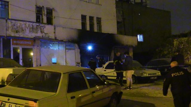 Adanada hurda deposunda yangın çıktı