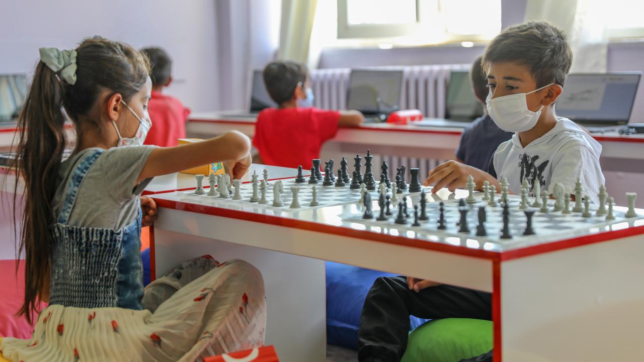 Özer, şunları kaydetti: