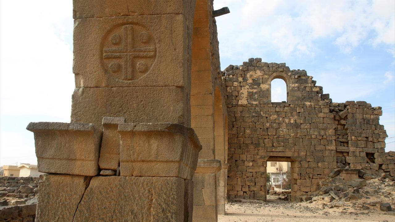 Nebatice, Yunanca, Latince ve Arapça yazıtlar