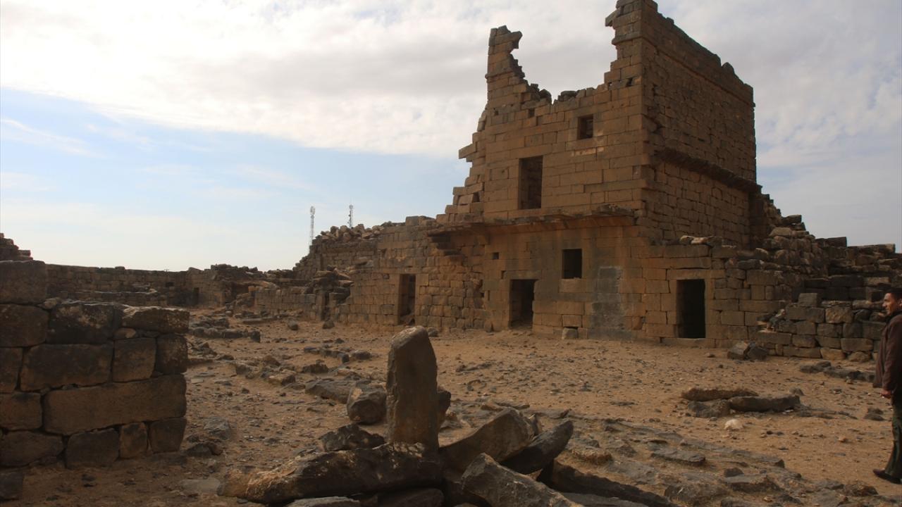 Bizans, Roma ve Nebati dönemlerine ait yapılar