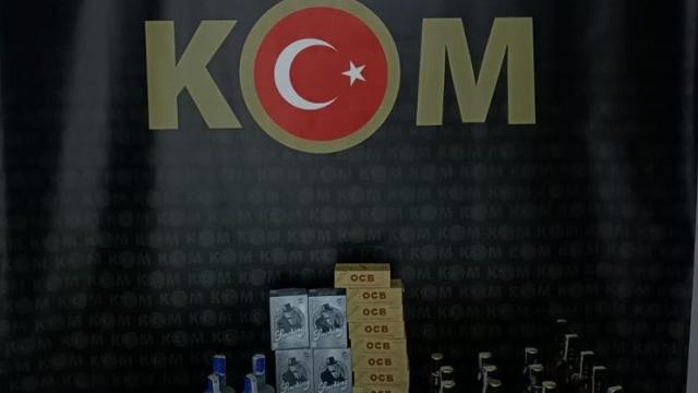 Edirnede kaçak içki ve sigara kağıdı ele geçirildi