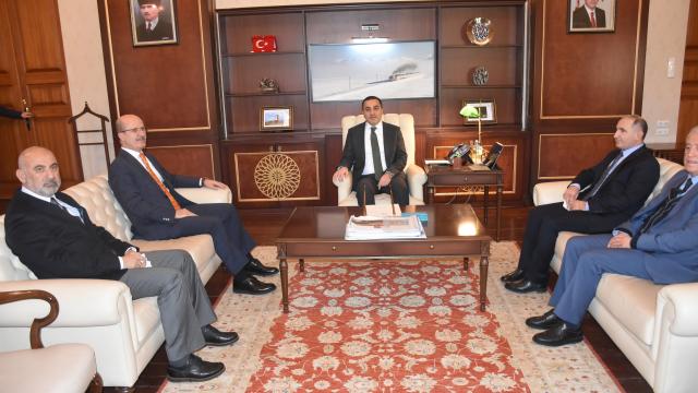 YÖK Başkanı Prof. Dr. Erol Özvar, Kars Valiliğini ziyaret etti