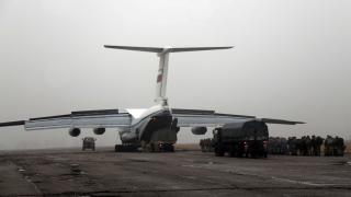 Kırgızistan'dan Kazakistan'a destek: Asker ve zırhlı araç gönderdi