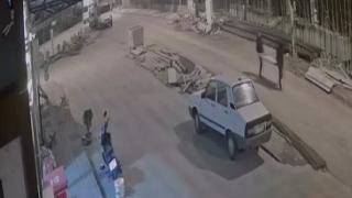 Şanlıurfa'da okulun bahçe kapısını çaldılar