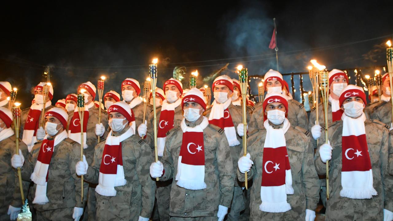 Binlerce kişi Sarıkamış şehitleri için yürüdü