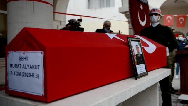 Şehit Piyade Teğmen Murat Alyakut son yolculuğuna uğurlandı