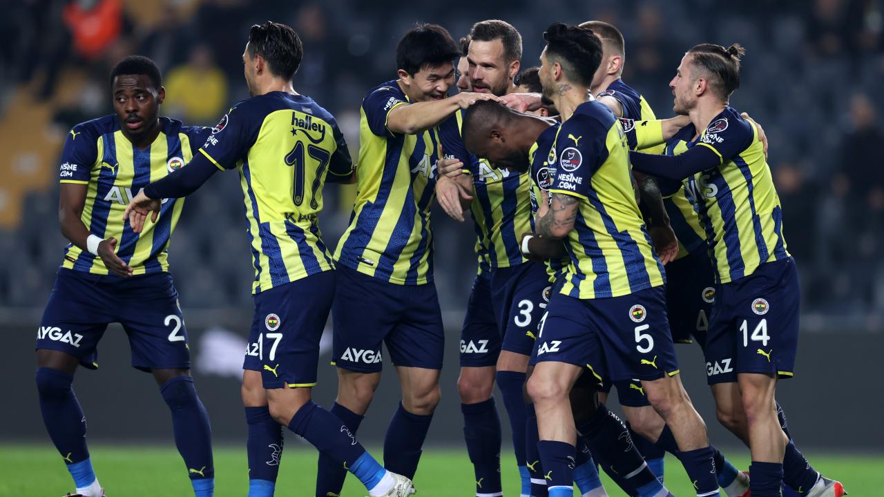 Valencia ligde 16 maç sonra gol attı