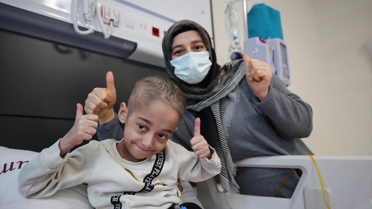 "Herkes 15 dakikalığına onkoloji servisini gezsin, bu çocukları görsün"