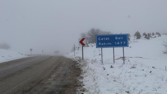 Burdurda kar yağışı