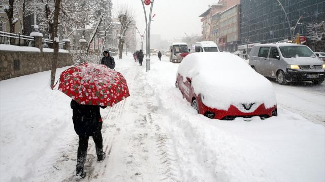 Van ve Muşta engelli ve hamile kamu çalışanlarına izin