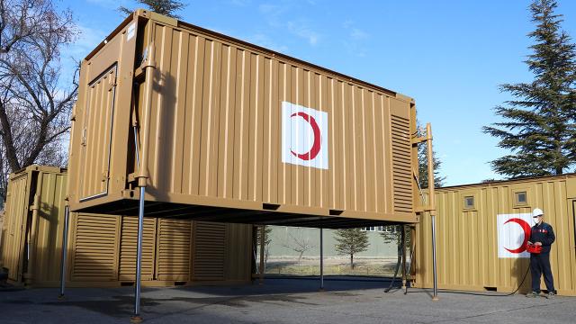 TSKdan 30 dakikada kurulabilen seyyar sahra hastanesi