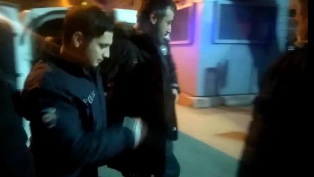 13 aracın lastiklerini kesen şüpheli psikiyatri bölümüne sevk edildi