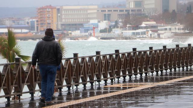 Tekirdağda deniz ulaşımına fırtına engeli