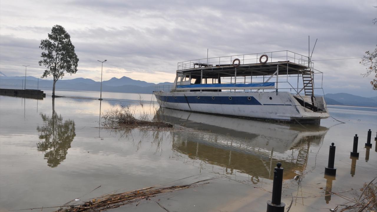 Dalyan Kanalı`ndaki feribot seferleri durduruldu