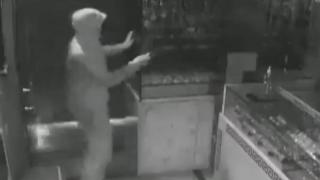 Hırsızlar saniyeler içinde kilolarca altın çaldı